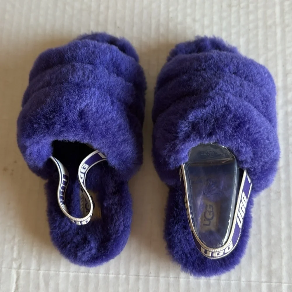 NWOT Ugg Purple Fluff Yeah Slides
